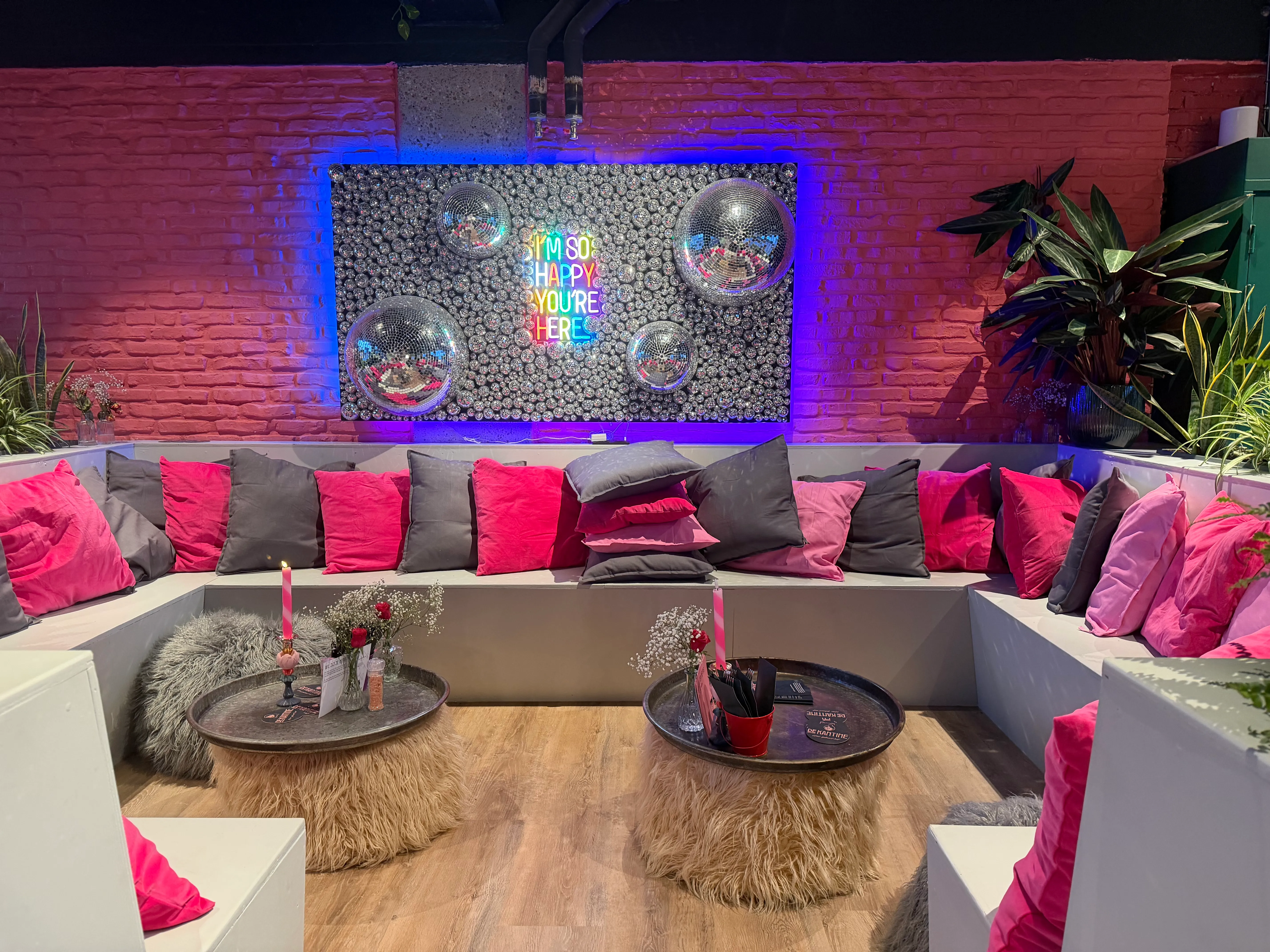 Feestje - DE KANTINE